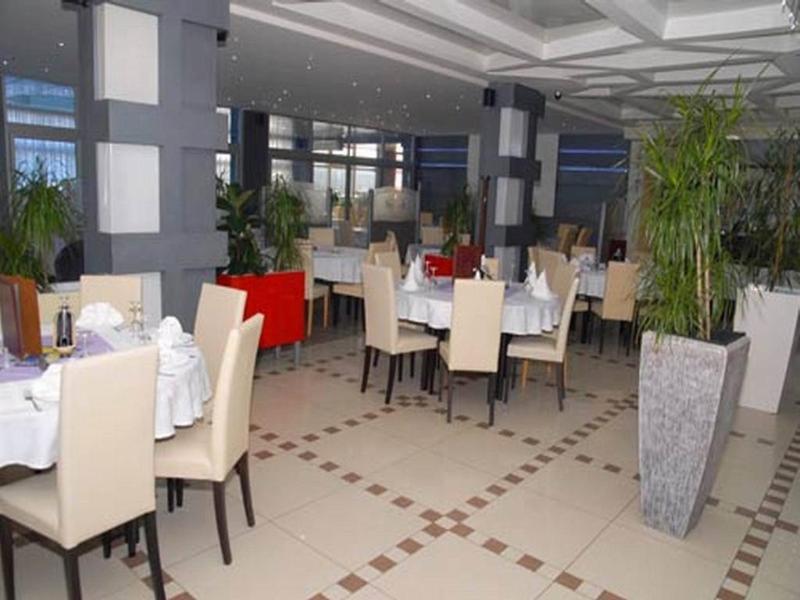 Hotel Novak Зворник Экстерьер фото