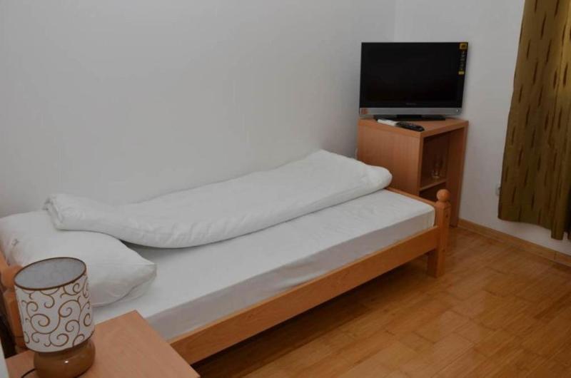 Hotel Novak Зворник Экстерьер фото